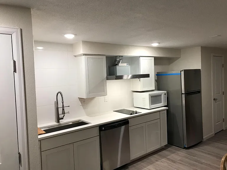 7739 W Fremont Ave — Photo 1