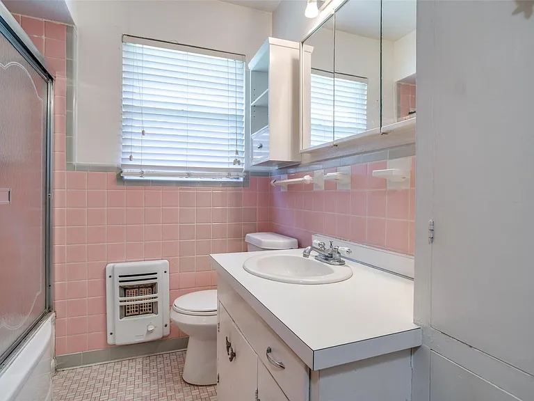 3724 Almazan Dr — Photo 4