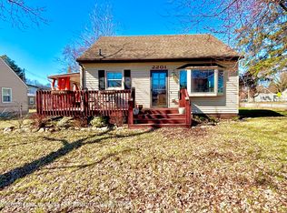 2201 N Aurelius Rd, Holt, MI 48842