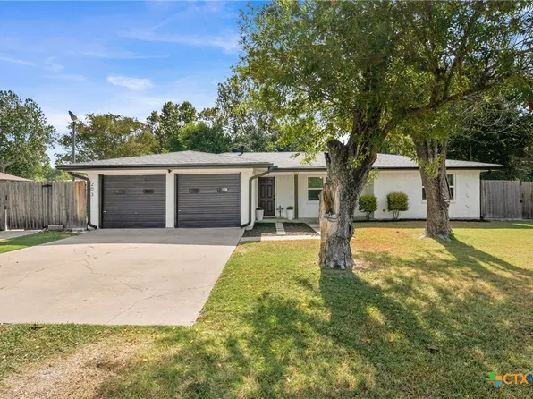 203 N 2nd St, Little River Academy, TX 76554