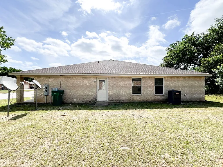 204 Dale Earnhardt Dr — Photo 31
