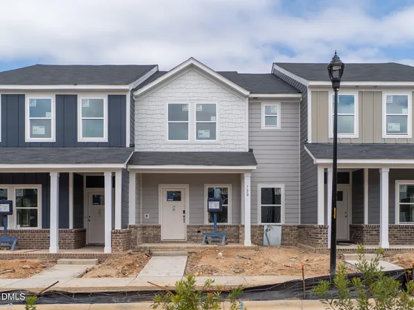 720 Chandler Stone Dr, Zebulon, NC 27597