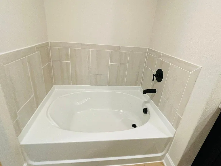 1320 Windermere Way — Photo 12