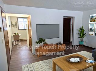 180 1st St #202, Davenport, ND 58021
