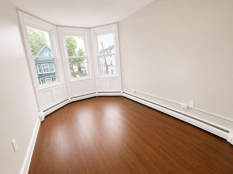 6-8 Ricord St #2 — Photo 6