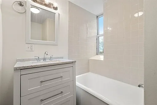 46 Everdean St #2 — Photo 5