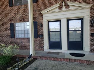 1002 Willow Dr APT 67, Chapel Hill, NC 27514