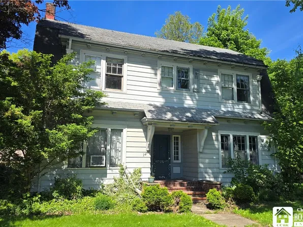 247 Hallock St, Jamestown, NY 14701
