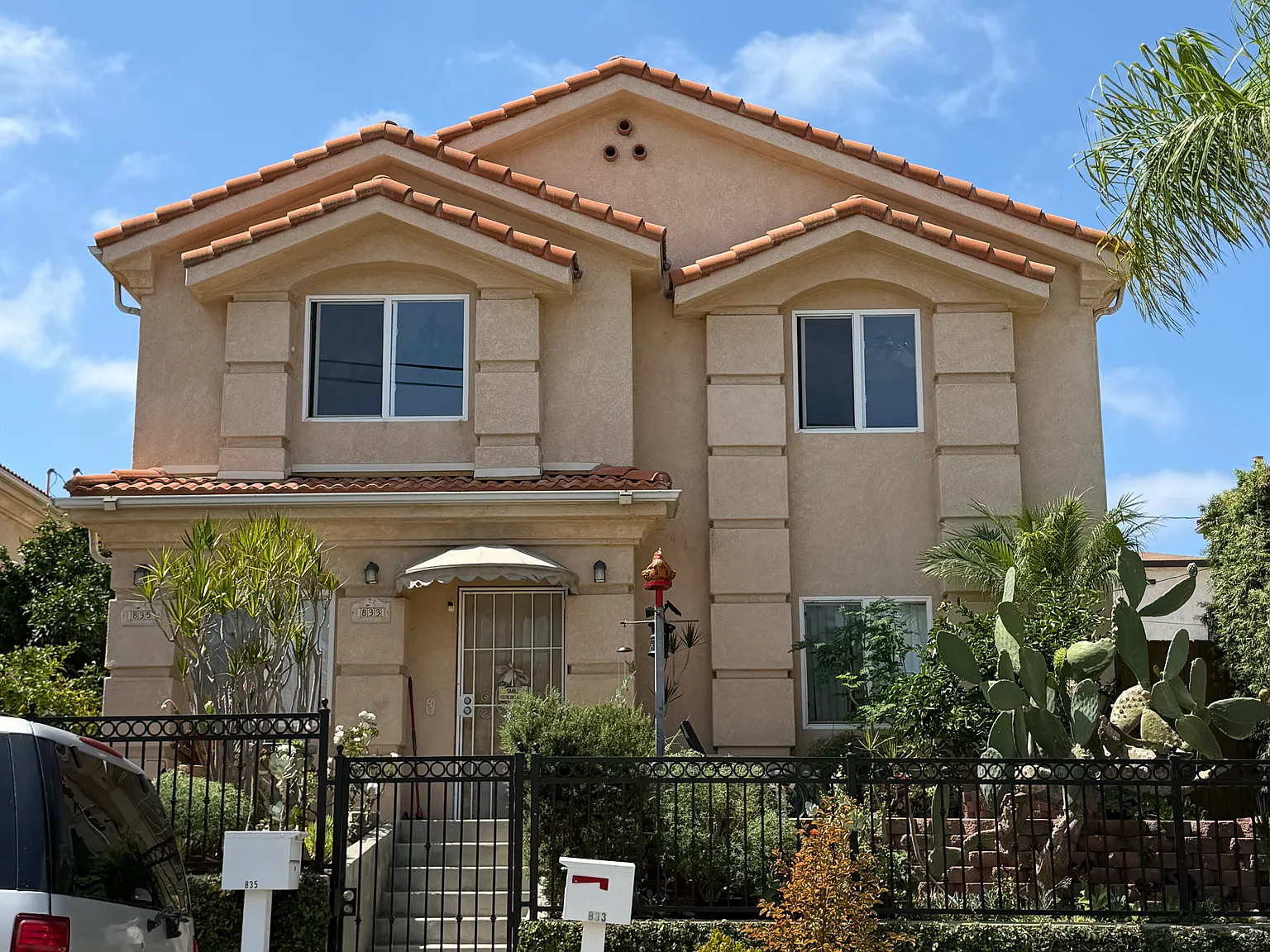 3 bed, 1400 sqft, $3,350 — Photo 3