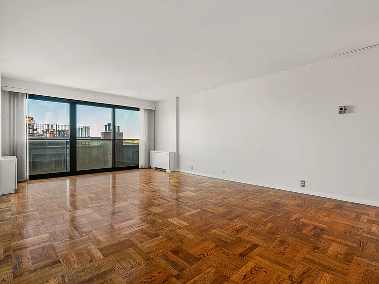 180 Beacon St #9 — Photo 5