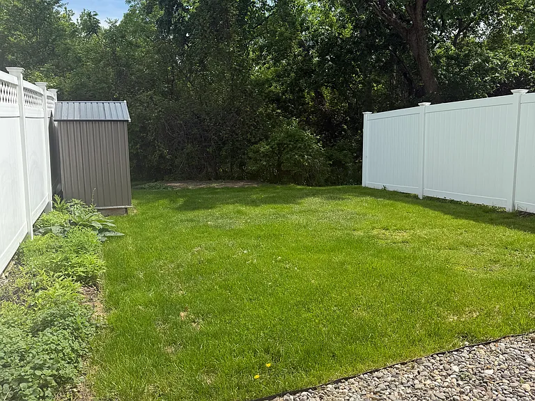 31 Plaza Ave — Photo 19