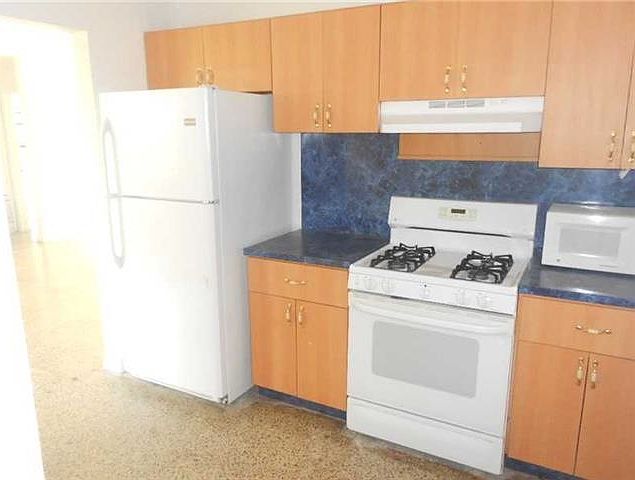 2nd image of 4255 NW 183rd St