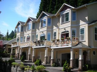 15 SW Hamilton Ct #3, Portland, OR 97201