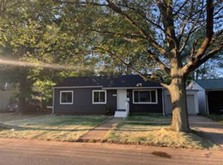 119 W Lakeview Dr, Fairfield, IL 62837