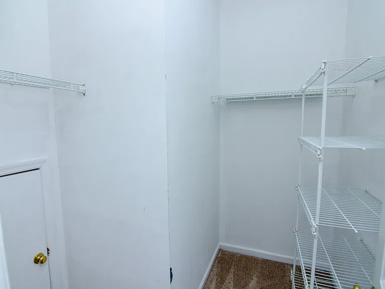 1144 Hunters Chase Dr — Photo 15
