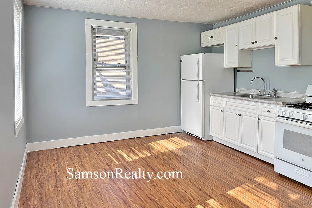 2 bed, $1,650 — Photo 3