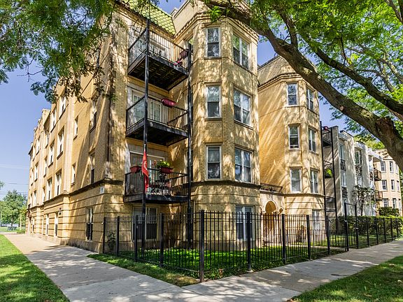 2nd image of 6511 N Oakley Ave #105-1