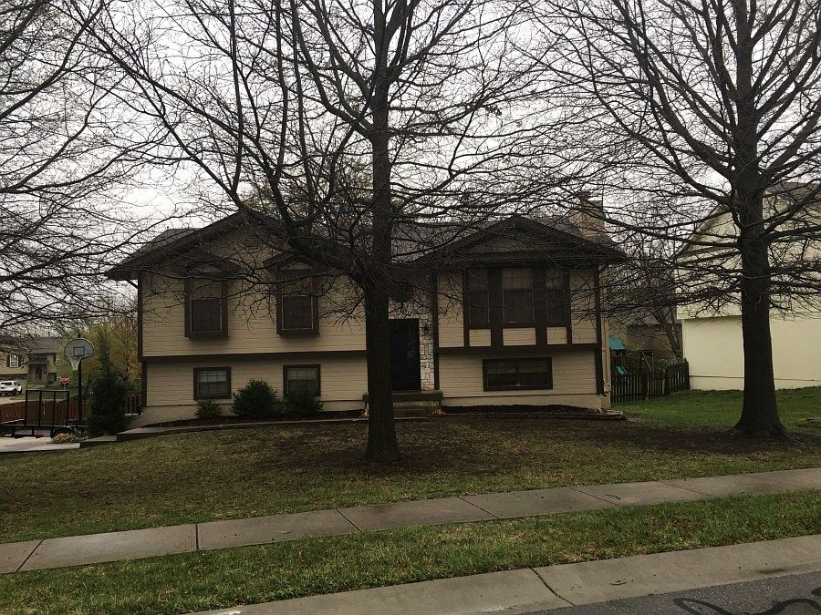 1st image of 1436 SW Highland Dr