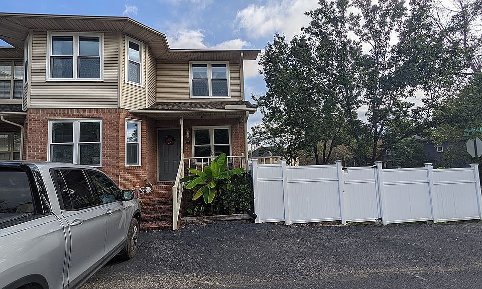 1st image of 29 Westgate Cir APT A