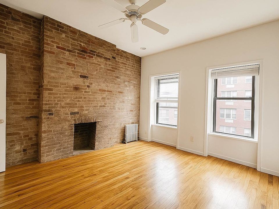 1st image of 528 W 46th St APT 4E