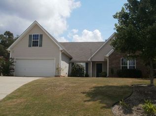 636 Skyland Dr, Winder, GA 30680