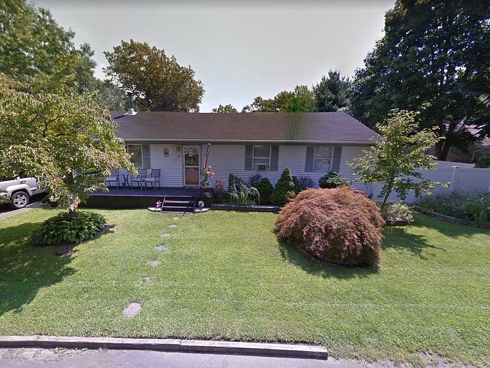 2nd image of 48 Shaw Ave