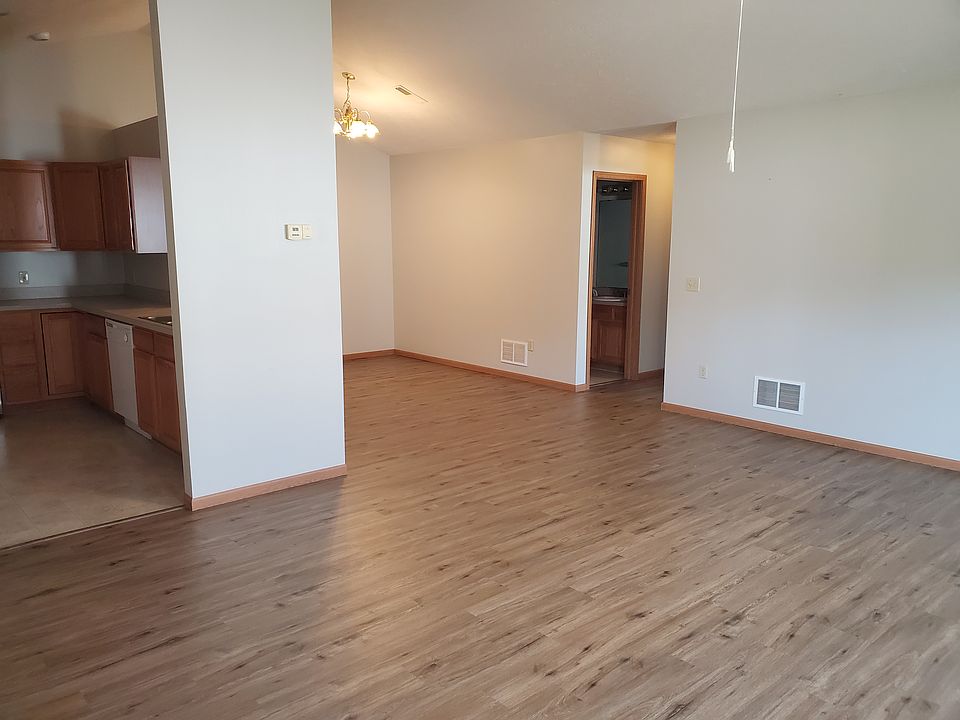 2nd image of 5260 Emalene Rd