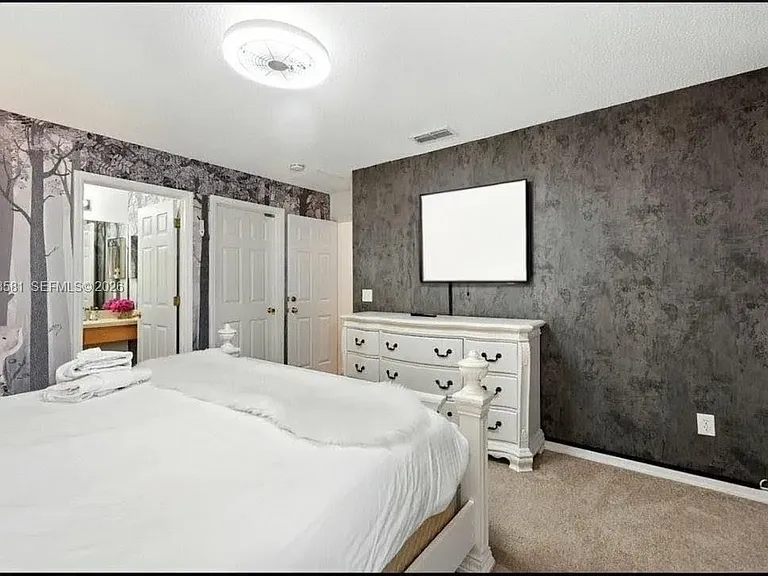 8520 Sunrise Key Dr — Photo 10