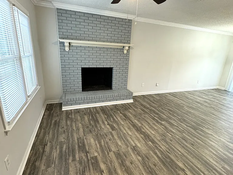 434 E Jennings St — Photo 12