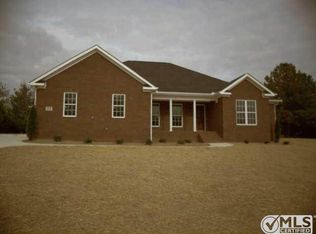 25 Brookwood Dr, Fayetteville, TN 37334