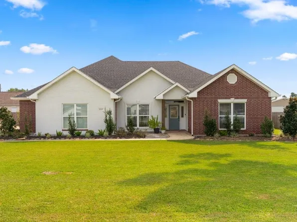 5717 Hemlock St, Lake Charles, LA 70605