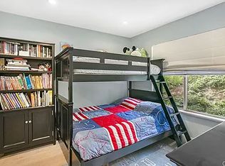 2449 Maxson Ct, Signal Hill, CA 90755