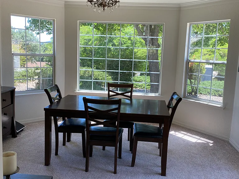 140 Helgren Ct — Photo 6