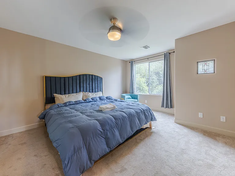 2073 Pasadena Glen Rd — Photo 24