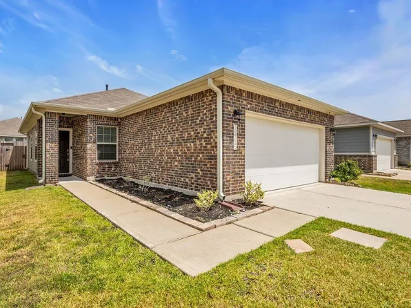 25715 Northpark Palm Dr, Porter, TX 77365