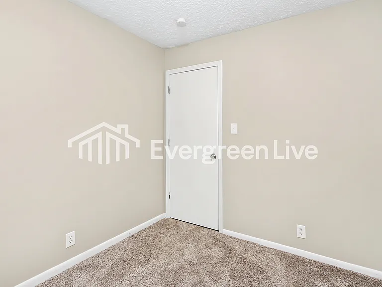6632 W 13th St — Photo 11