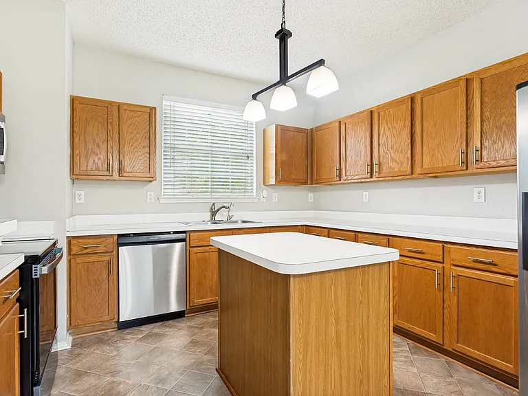 6722 Conestoga Dr — Photo 21