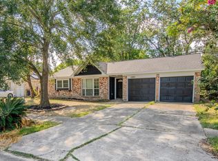 12811 Sandy Hook Dr, Houston, TX 77089