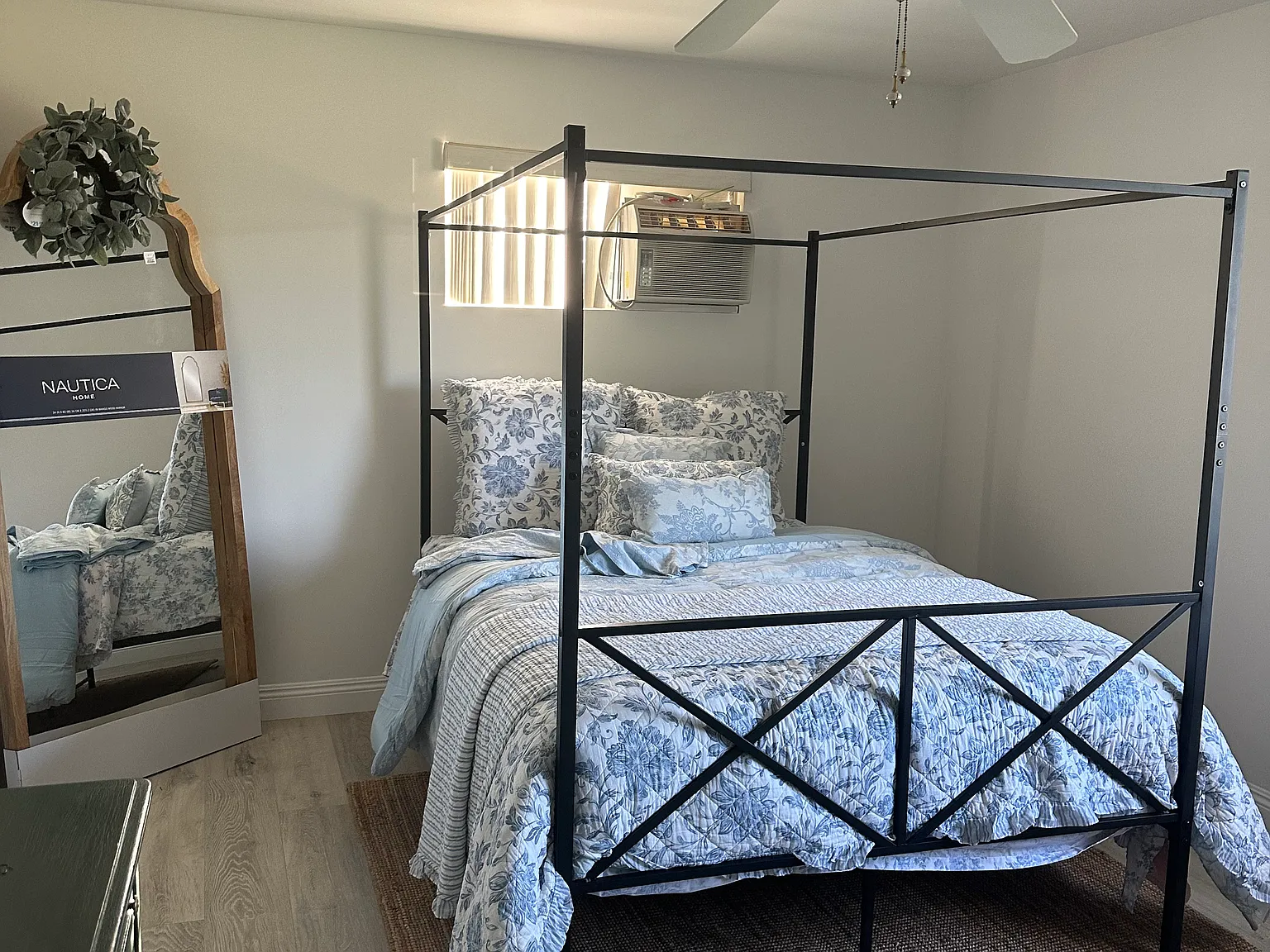 720 Sky Mountain Ln — Photo 4