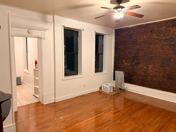 118 Bainbridge Street image 8 of 9