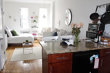 Rented by Living New York