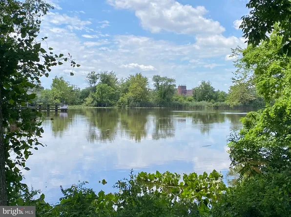 816 Rancocas Ave, Delanco, NJ 08075