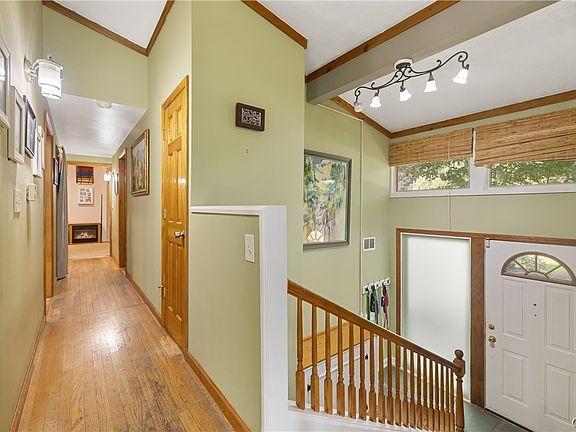 5th image of 5006 Woodside Rd