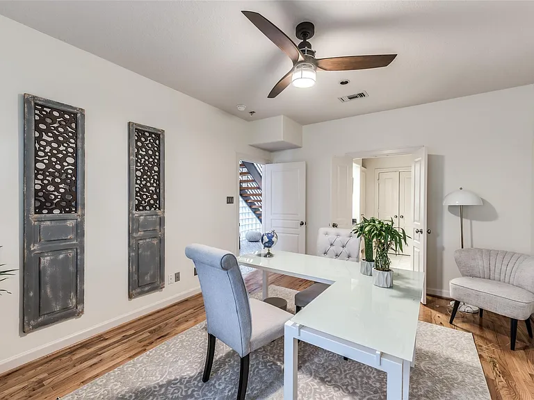 2108 Driscoll St — Photo 12