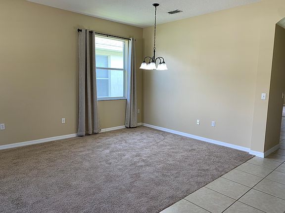 3rd image of 129 Venetian Bay Cir