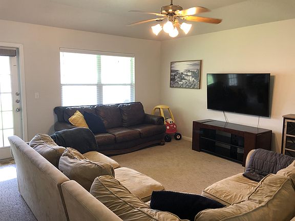 2nd image of 1639 Sunview Cir