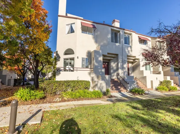 54 E Court Ln, Foster City, CA 94404