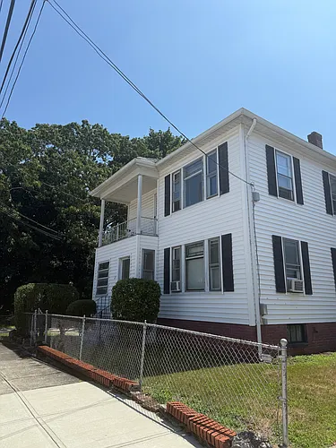 21 Richland Ave #2R Photo 1