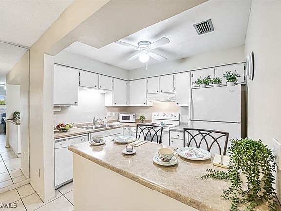 5th image of 6212 Principia Dr #3