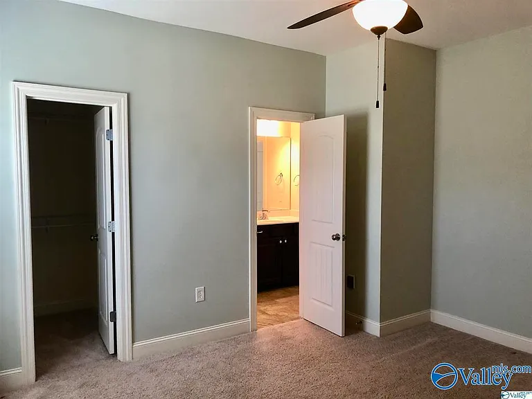 7505 Grayhawk Ct — Photo 8